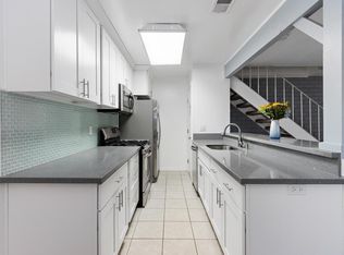 2830 Bidwell St APT 3, Davis, CA 95618