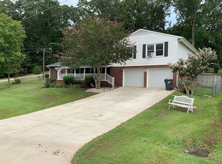 111 W Carolina St, Duncan, SC 29334