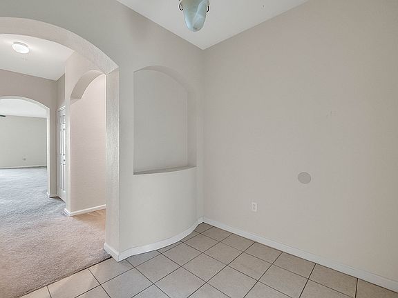 4th image of 2975 Langdon Ln N