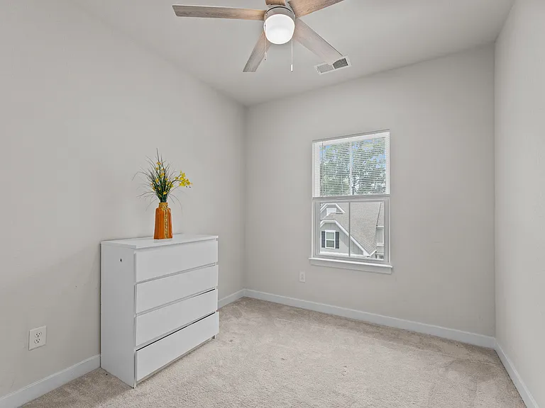 1732 Defiance Dr — Photo 16