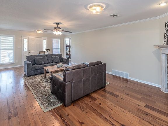 4th image of 7120 Alder Wood Dr