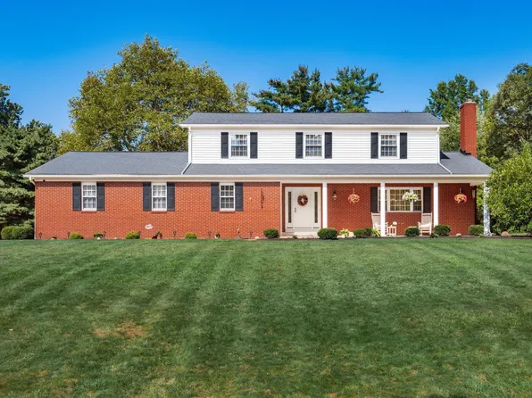 8570 Chevington Chase Dr, Pickerington, OH 43147