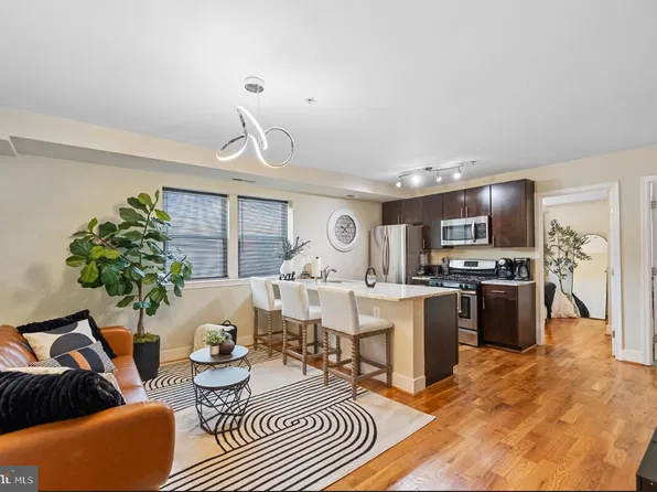 417 18th St NE APT 204, Washington, DC 20002