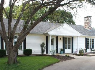 801 7th Ave NE, Sioux Center, IA 51250