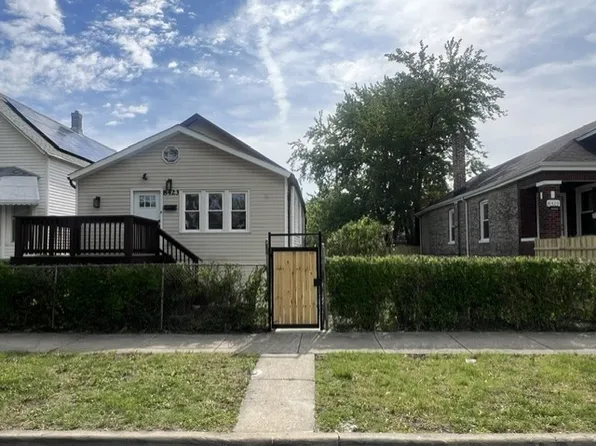 8423 S Carpenter St, Chicago, IL 60620
