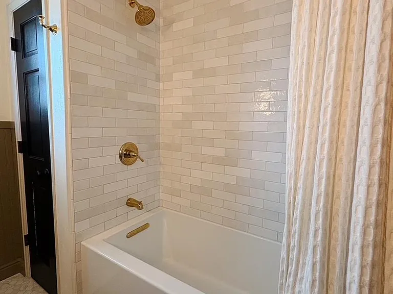 6393 Marshall St — Photo 27