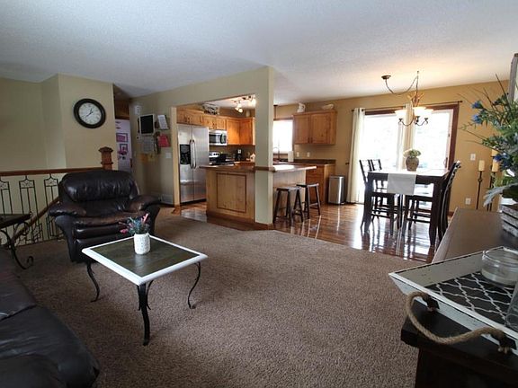 2nd image of 1714 207th Ln NE