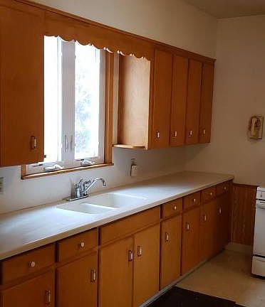 5th image of 2706 Grand St NE