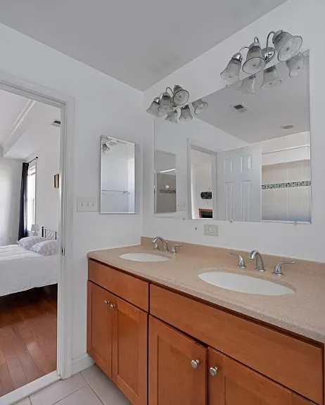1337 Girard St NW #3 — Photo 26