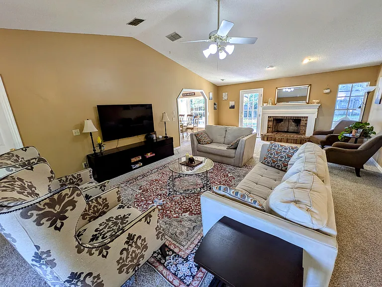 5212 Abelia Dr — Photo 32