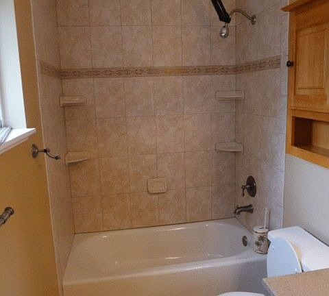 5th image of 109 N Aurora Dr