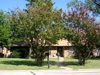 1st image of 1 Oak Cir