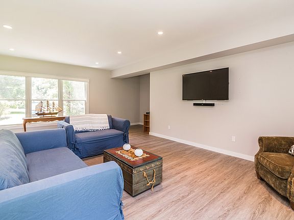 5th image of 25 Bay View Dr
