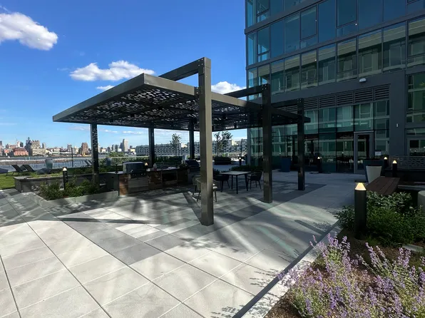 1570 Harbor Boulevard image 10 of 15