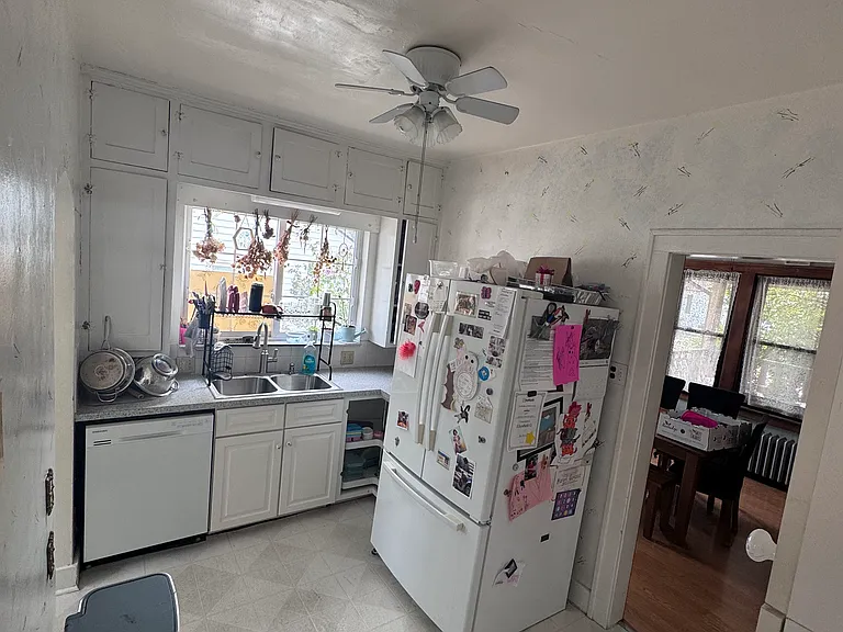 22246 Virginia Ave — Photo 5