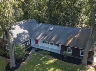 60 Aspen Ln, Stony Brook, NY 11790