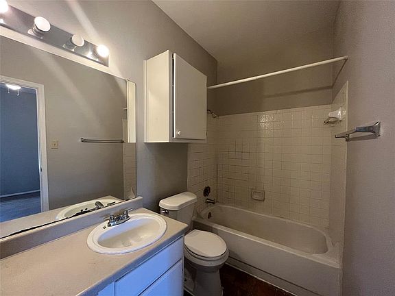 5th image of 12166 Metric Blvd APT 109