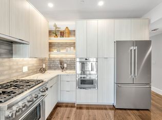 582 E Broadway #2, Boston, MA 02127