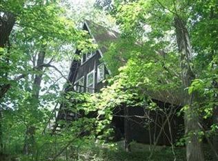 4610 Hilltop Rd, Stevensville, MI 49127