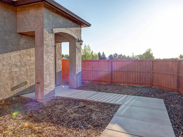 695 Mission De Oro Dr — Photo 8