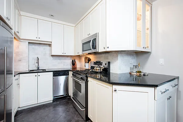 Sold by Keller Williams NYC | media 3