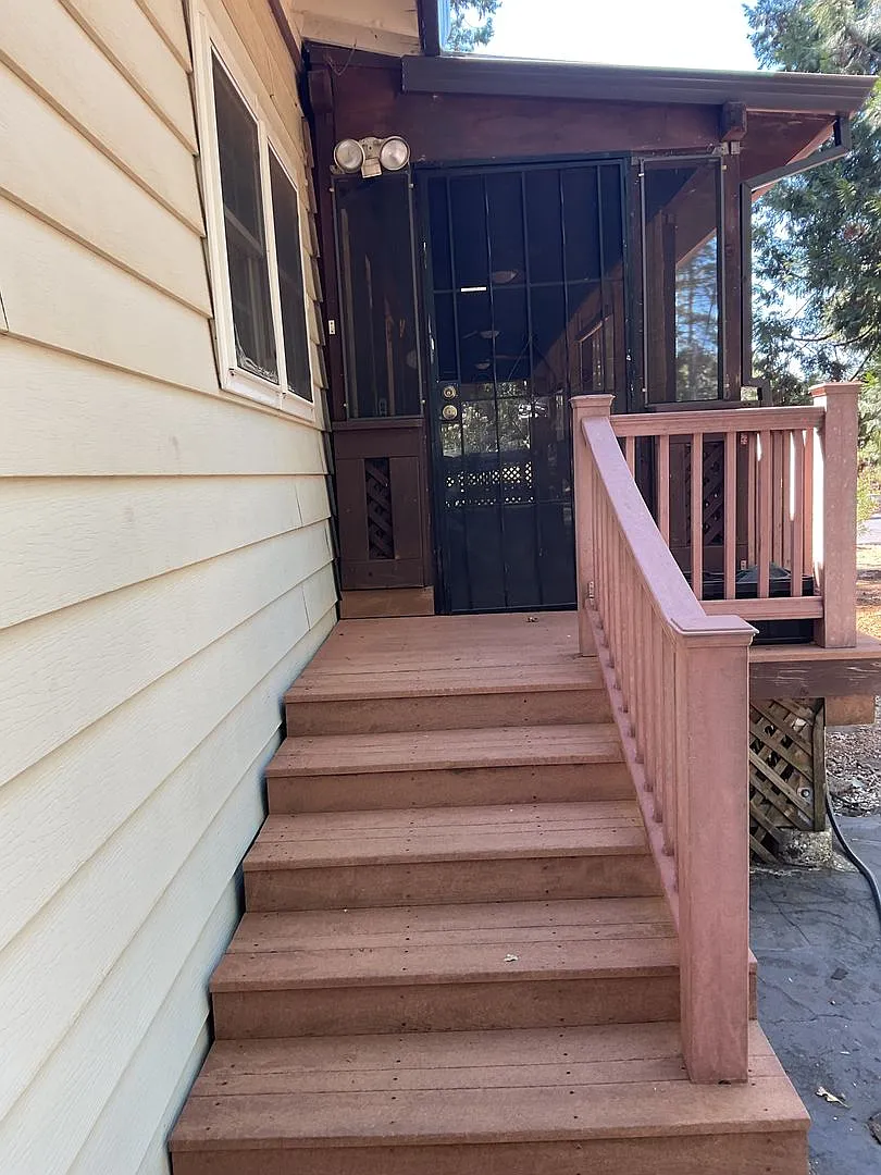 Magalia home for rent- 3 bed two bath, off street parking. — Photo 3
