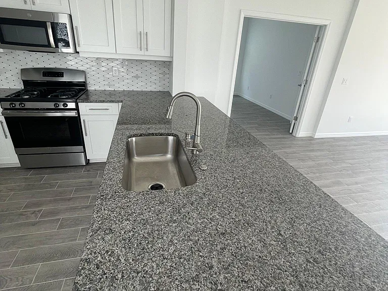 15249 Shady Palms Ln — Photo 8