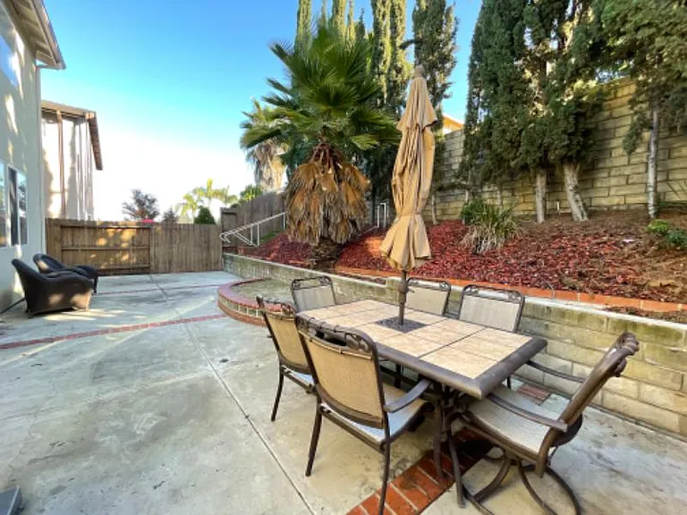 Elderberry Cir — Photo 12