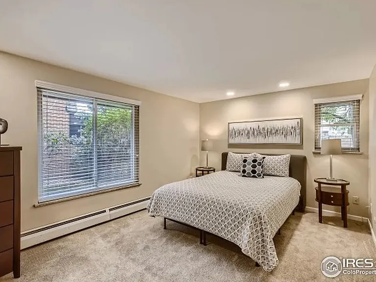 745 Thomas Dr #6 — Photo 2