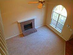 2nd image of 805 Holland Ct