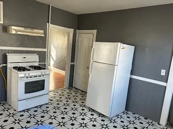 1344 Plainfield Street, 1344 Plainfield St #4, Cranston, RI 02920