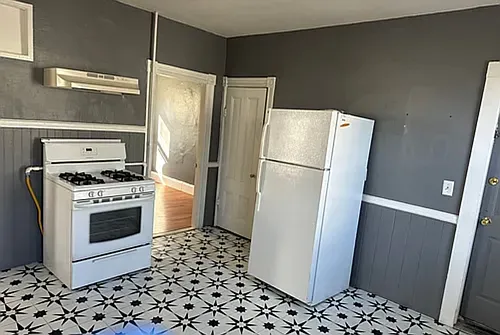1344 Plainfield St Photo 1