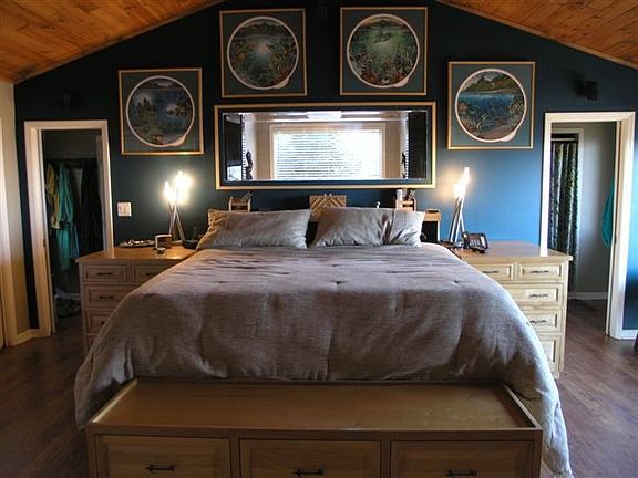 Master bedroom w/ built in fish tank