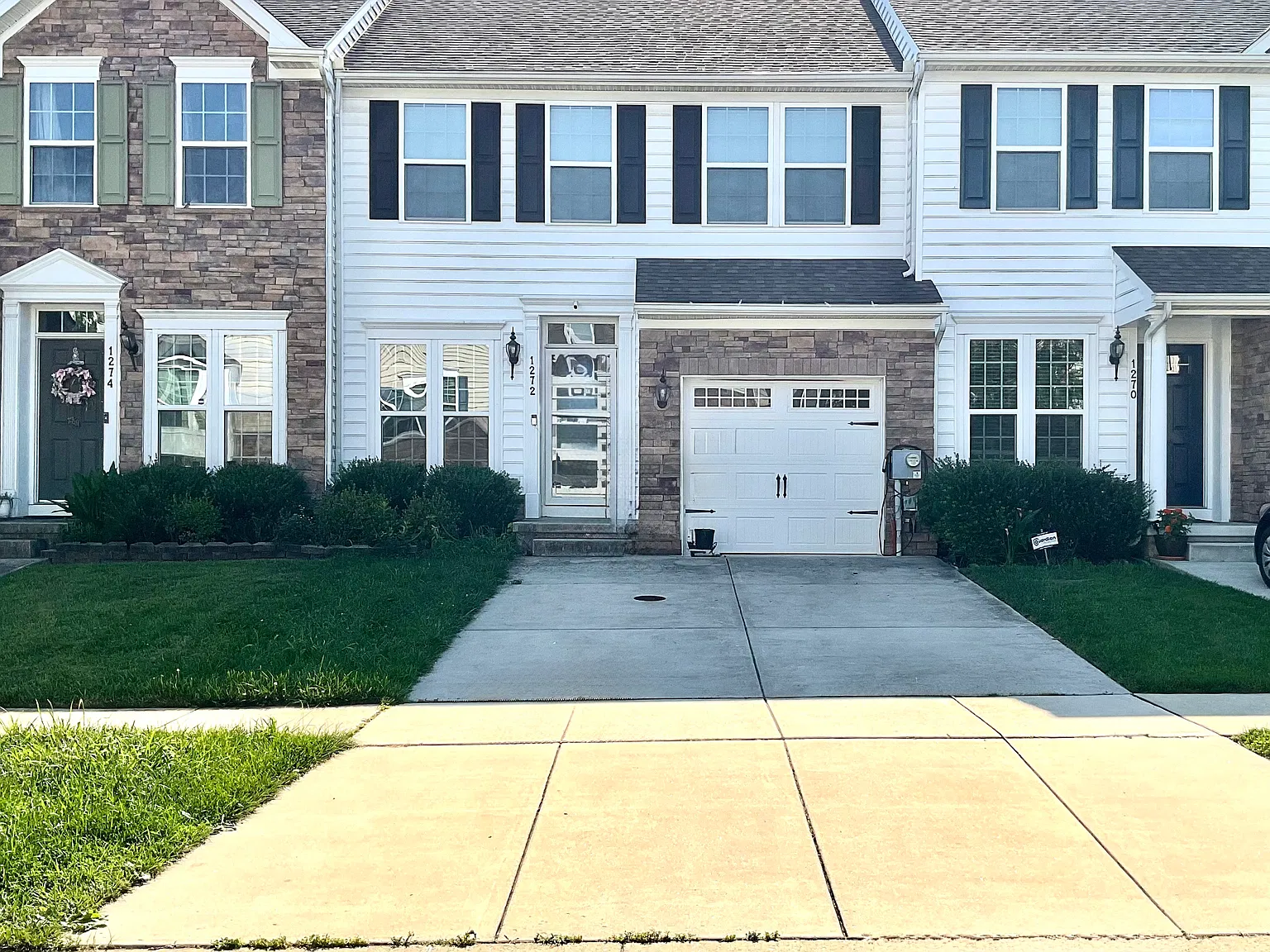 1272 Madison Ln — Photo 1