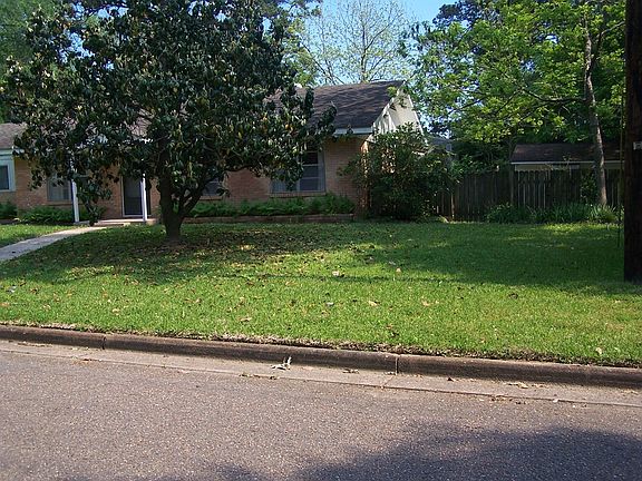 5th image of 1509 S Broadmoor Dr
