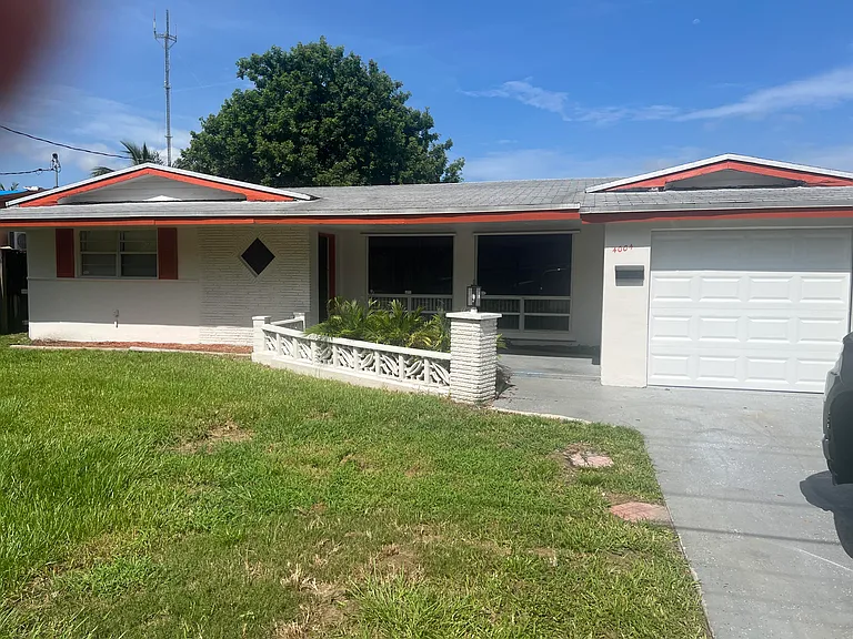4004 E Shore Rd — Photo 1
