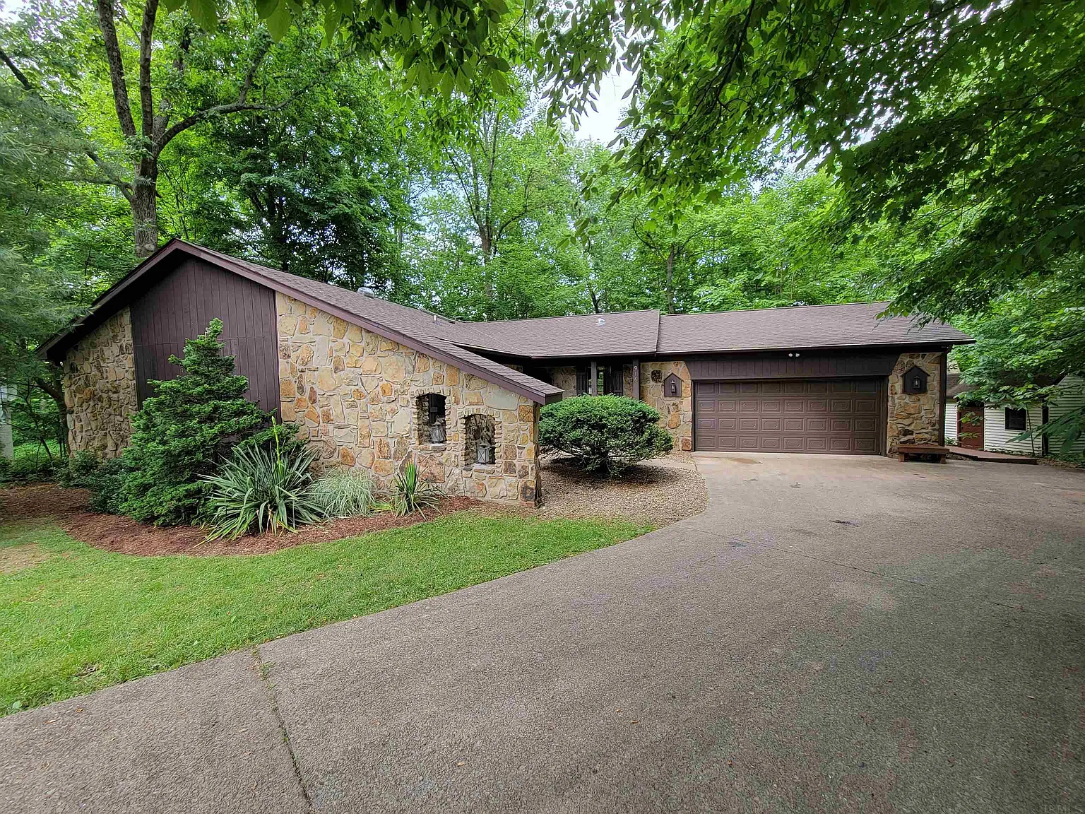 916 N Park Ridge Ct photo 1