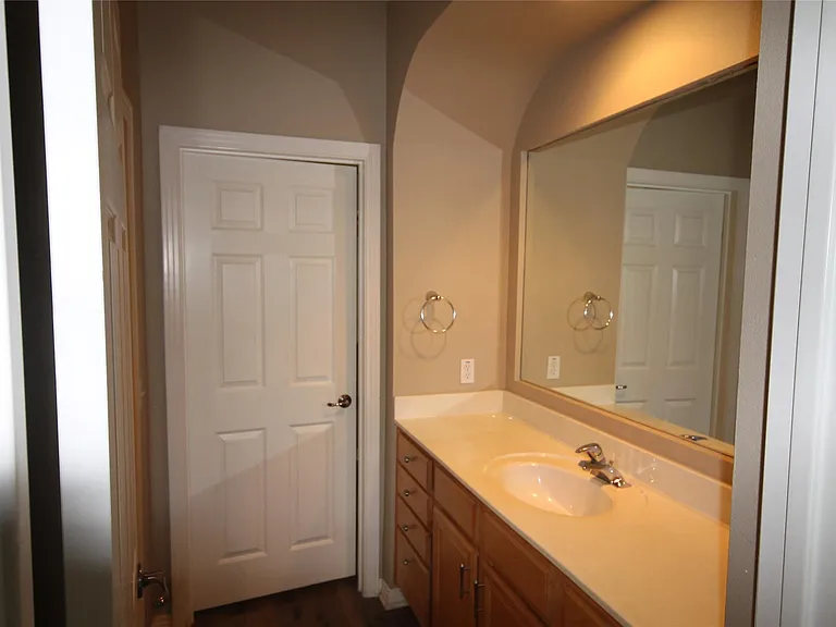 11558 Spicewood Pkwy #13 — Photo 13