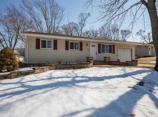 3204 Nashold Dr, Rockford, IL 61109