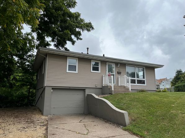 1350 Cummins St