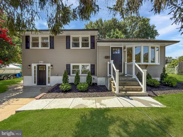 144 Edwards Dr, Gloucester City, NJ 08030