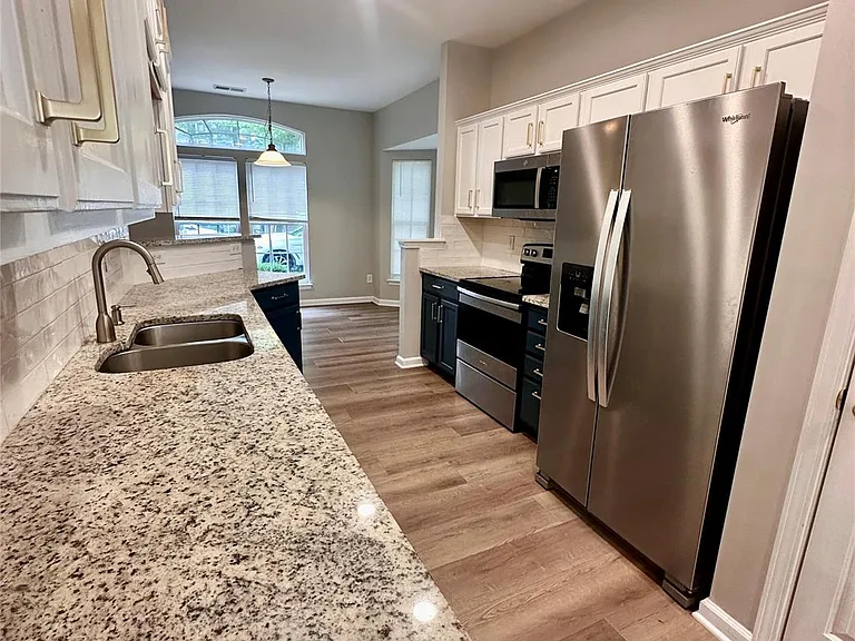 10407 Alexander Martin Ave — Photo 5