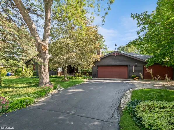 11933 S 76th Ave, Palos Heights, IL 60463