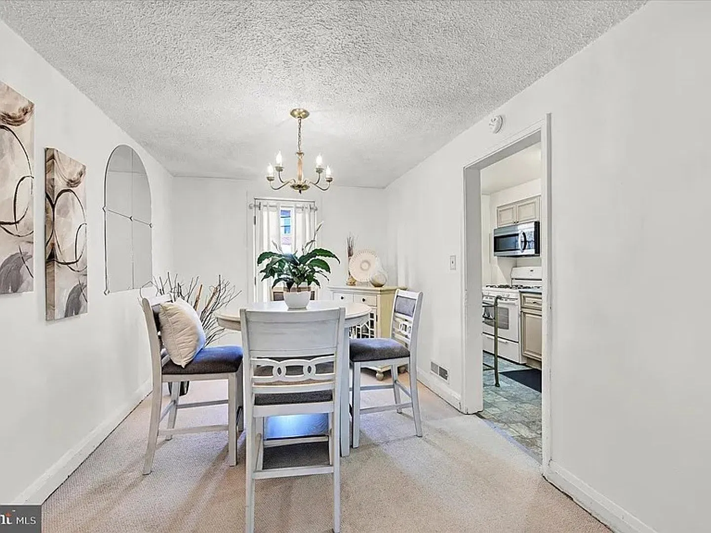 3240 Westmont- Your Next Home Awaits — Photo 4