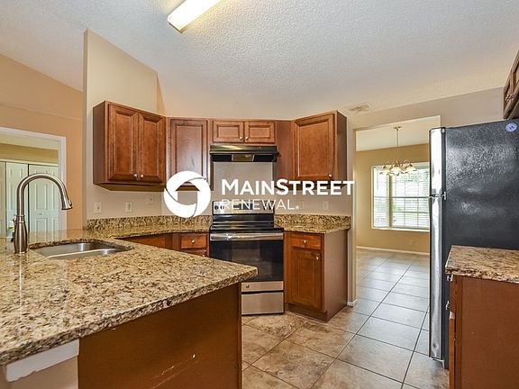4th image of 2375 Moonstone Ave