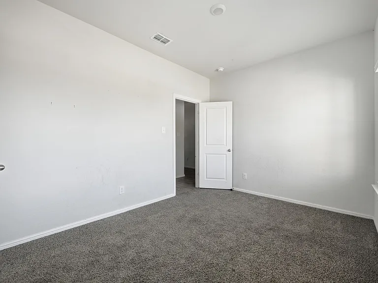 8520 Trickham Bnd — Photo 7