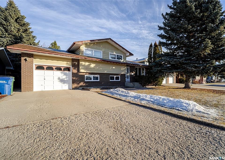 1st image of 30 Avens ROAD