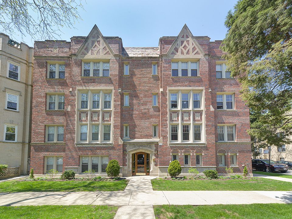 1st image of 6254 N Rockwell St #B
