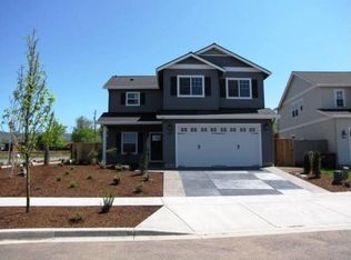 3628 Harbrooke Rd, Medford, OR 97504