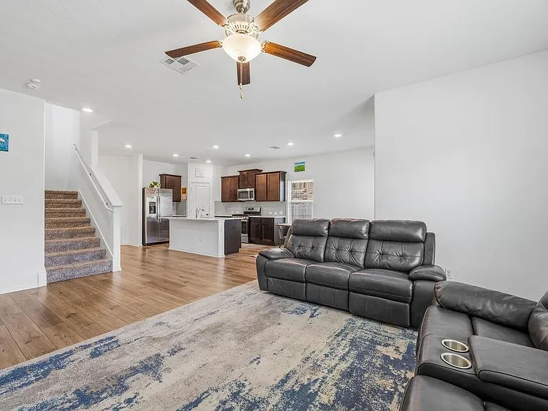 1733 Catahoula Dr — Photo 11